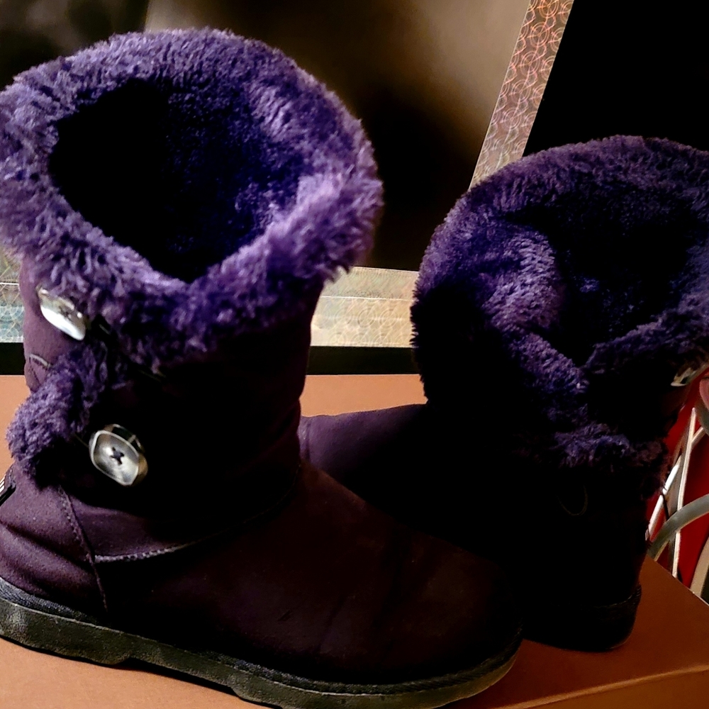 Fur lined boots!